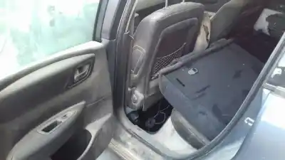 Veículo de Sucata citroen c4 berlina collection do ano 2006 alimentado 9hy