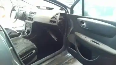 Veículo de Sucata citroen c4 berlina collection do ano 2006 alimentado 9hy