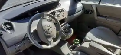 Veículo de Sucata renault scenic ii grand confort expression do ano 2004 alimentado 