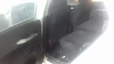 Veicolo di demolizione toyota auris hybrid active dell'anno 2011 alimentato 2zr