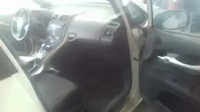 Veicolo di demolizione toyota auris hybrid active dell'anno 2011 alimentato 2zr