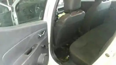 Sloopvoertuig renault clio iv business van het jaar 2014 aangedreven k9k608