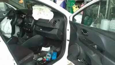 Sloopvoertuig renault clio iv business van het jaar 2014 aangedreven k9k608