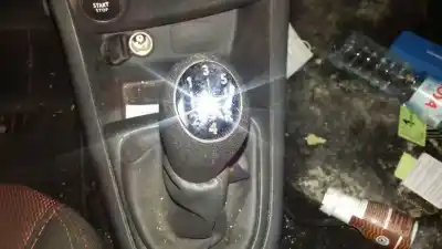 Sloopvoertuig renault clio iv business van het jaar 2014 aangedreven k9k608