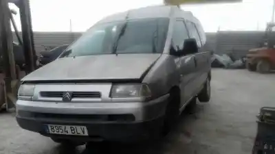 Veicolo di demolizione CITROEN JUMPY 2.0 HDi SX Caja cerrada acristalada dell'anno 2001 alimentato RHX