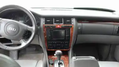 Veículo de Sucata audi a8 (d2) 3.3 tdi quattro do ano 2000 alimentado ake