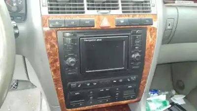 Veículo de Sucata audi a8 (d2) 3.3 tdi quattro do ano 2000 alimentado ake