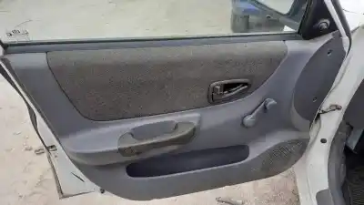 Veículo de Sucata hyundai accent (lc) gl 4p do ano 2001 alimentado g4ea