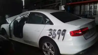 Veículo de Sucata AUDI A4 BERLINA (B8) Basis do ano 2014 alimentado CJCD