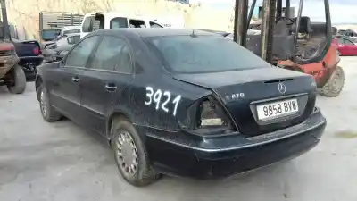 Véhicule à la ferraille mercedes                                           clase e (w211) berlina                                                                                                                                                                                                                                     e 270 cdi (211.016)                                                                                                                                                                                                                                        de l'année 2002 alimenté 647961