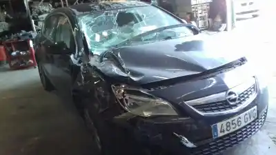 Здавання транспортного засобу opel astra j lim. cosmo року 2010 потужний a17dtr