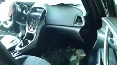 Здавання транспортного засобу opel astra j lim. cosmo року 2010 потужний a17dtr