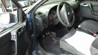 Vehículo de desguace opel astra g berlina club del año 2002 con motor z16se