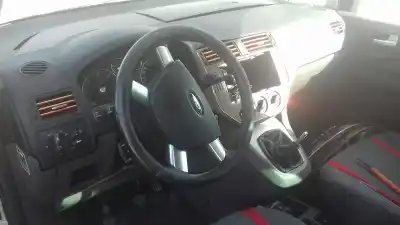 Здавання транспортного засобу ford focus c-max (cap) ambiente (d) року 2004 потужний 