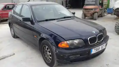 Sloopvoertuig bmw serie 3 berlina (e46) 320i van het jaar 2000 aangedreven 226s1