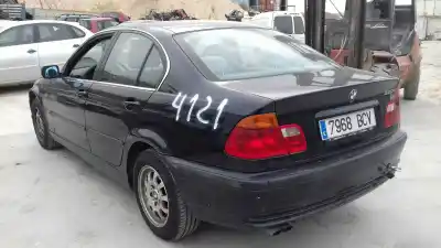 Sloopvoertuig bmw serie 3 berlina (e46) 320i van het jaar 2000 aangedreven 226s1