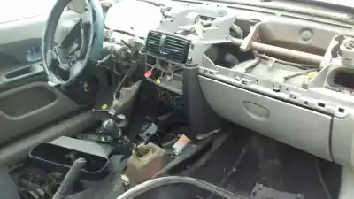 Утилизация автомобиля renault clio ii fase ii (b/cb0) base authentique года 2002 питание k9k700