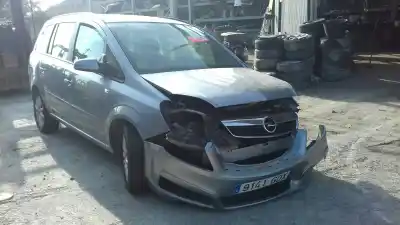 Véhicule à la ferraille OPEL                                               ZAFIRA B                                                                                                                                                                                                                                                   Cosmo                                                                                                                                                                                                                                                      de l'année 2008 alimenté Z19DT