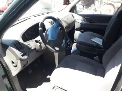 Sloopvoertuig kia carnival ii 2.9 crdi cat van het jaar 2003 aangedreven j3