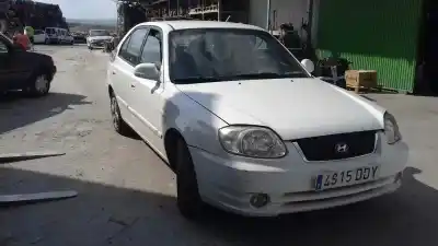 Veículo de Sucata hyundai accent (lc) gls crdi do ano 2004 alimentado d3ea