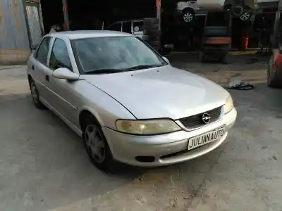 Sloopvoertuig OPEL VECTRA B BERLINA Básico van het jaar 2002 aangedreven Z16XE