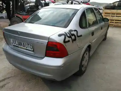 Veículo de Sucata opel vectra b berlina básico do ano 2002 alimentado z16xe