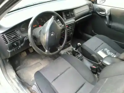 Veículo de Sucata opel vectra b berlina básico do ano 2002 alimentado z16xe