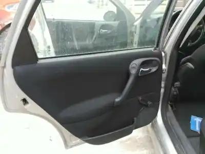 Veículo de Sucata opel vectra b berlina básico do ano 2002 alimentado z16xe