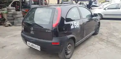 Sloopvoertuig opel corsa c club van het jaar 2003 aangedreven y17dt