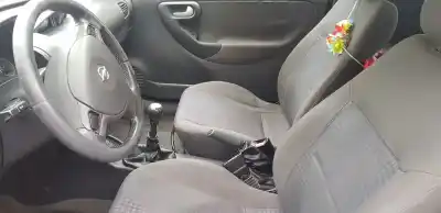 Sloopvoertuig opel corsa c club van het jaar 2003 aangedreven y17dt