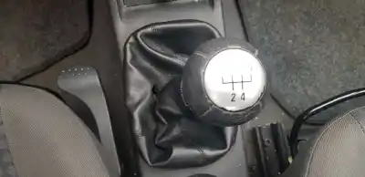 Sloopvoertuig opel corsa c club van het jaar 2003 aangedreven y17dt