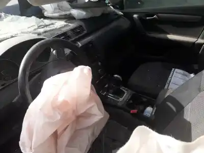 Veicolo di demolizione volkswagen passat variant (365) edition bluemotion dell'anno 2014 alimentato cay