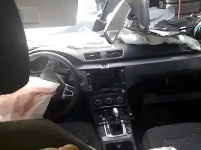 Veicolo di demolizione volkswagen passat variant (365) edition bluemotion dell'anno 2014 alimentato cay