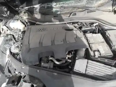 Veicolo di demolizione volkswagen passat variant (365) edition bluemotion dell'anno 2014 alimentato cay