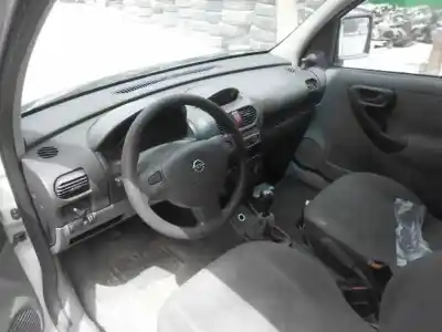 Veicolo di demolizione opel combo familiar dell'anno 2002 alimentato y17dt