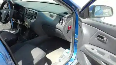 Veículo de Sucata kia rio 1.5 crdi do ano 2007 alimentado d4fa