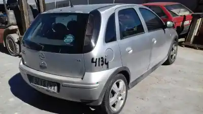 Здавання транспортного засобу opel corsa c blue line року 2004 потужний z12xe