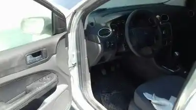 Veicolo di demolizione ford focus berlina (cap) ghia dell'anno 2005 alimentato g8da