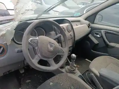 Sloopvoertuig dacia duster ambiance 4x2 van het jaar 2017 aangedreven k9kg666