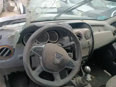 Sloopvoertuig dacia duster ambiance 4x2 van het jaar 2017 aangedreven k9kg666