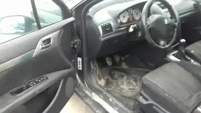 Veicolo di demolizione peugeot 407 sw 2.0 16v cat dell'anno 2006 alimentato rhr