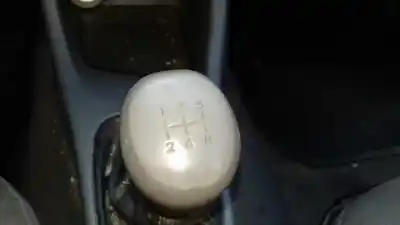 Veículo de Sucata hyundai accent (lc) gl 4p do ano 2003 alimentado g4ea