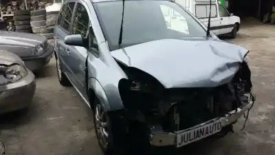 Véhicule à la ferraille OPEL                                               ZAFIRA B                                                                                                                                                                                                                                                   Cosmo                                                                                                                                                                                                                                                      de l'année 2008 alimenté Z19DT