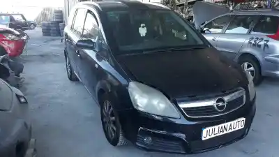 Véhicule à la ferraille opel                                               zafira b                                                                                                                                                                                                                                                   cosmo                                                                                                                                                                                                                                                      de l'année 2007 alimenté z19dt