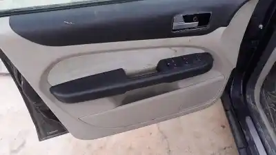 Veicolo di demolizione ford focus berlina (cap) focus berlina (cap) (2004 - 2007) dell'anno 2007 alimentato kkda