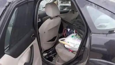 Veicolo di demolizione ford focus berlina (cap) focus berlina (cap) (2004 - 2007) dell'anno 2007 alimentato kkda