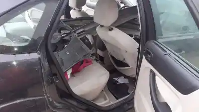 Veicolo di demolizione ford focus berlina (cap) focus berlina (cap) (2004 - 2007) dell'anno 2007 alimentato kkda