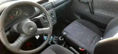 Sloopvoertuig opel corsa b eco van het jaar 1997 aangedreven x10xe