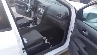 Veicolo di demolizione ford focus lim. (cb4) focus lim. (cb4) (2007 - 2011) dell'anno 2009 alimentato g8db