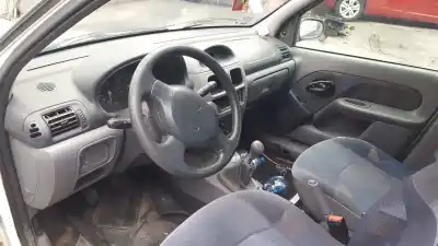 Veículo de Sucata renault clio ii fase i (b/cbo) 1.2 do ano 1999 alimentado d7fd720